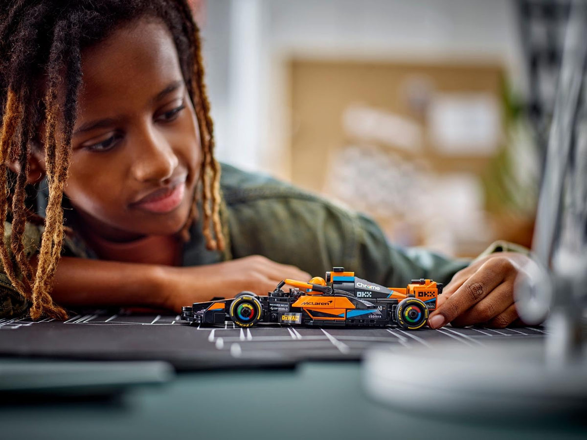 Buildable Formula 1 Race Car Toy Set B3777