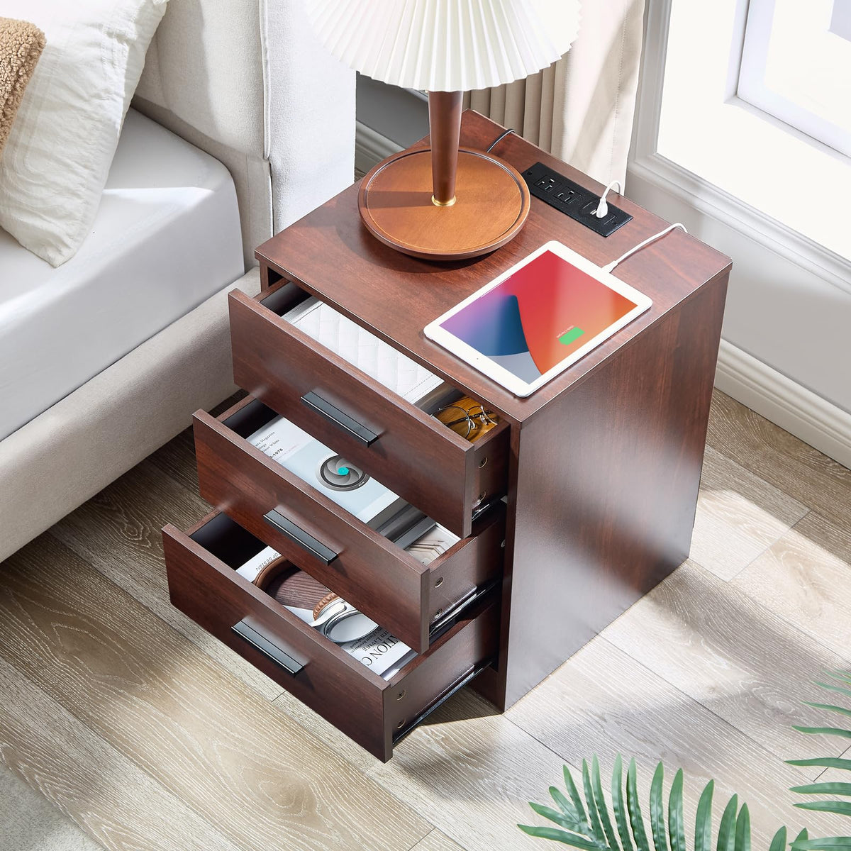 Cherry Wood 3 Drawer Dresser C5107